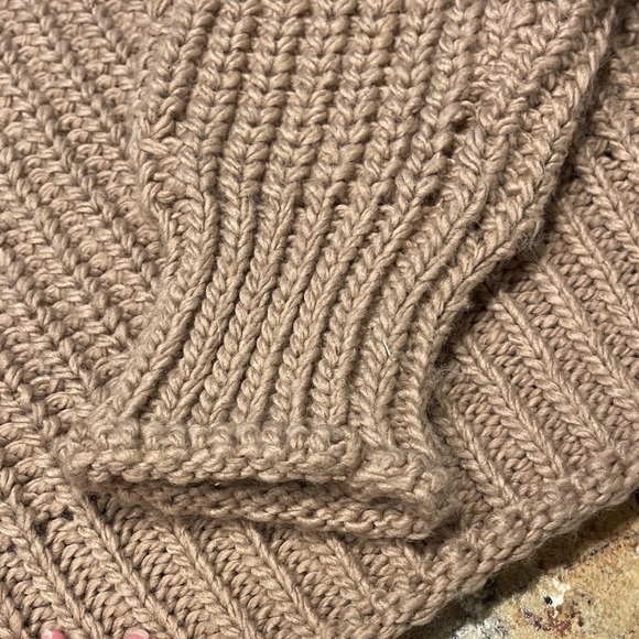 H&M Beige Tan Camel Sweater XXL - Picture 3 of 10